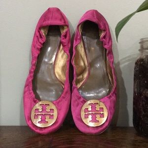 Classic pink satin Tory Burch ballet flats